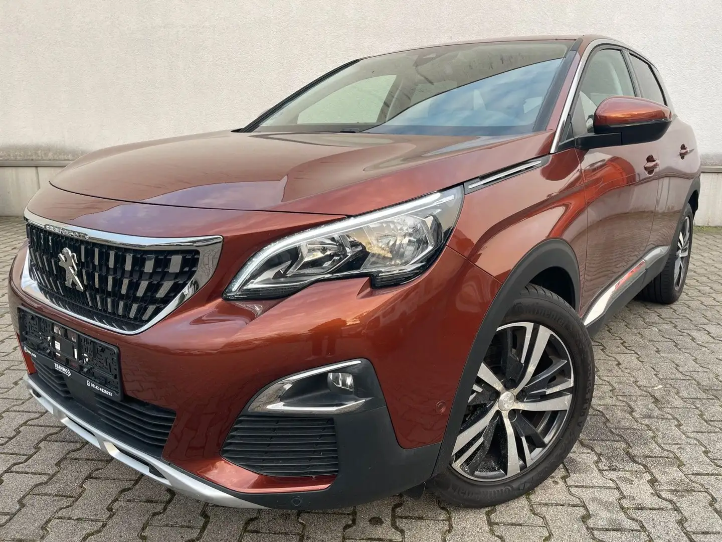 Peugeot 3008 Allure AB 199€|1.HD|AHK|KAMERA|AMBIENTE Brun - 1