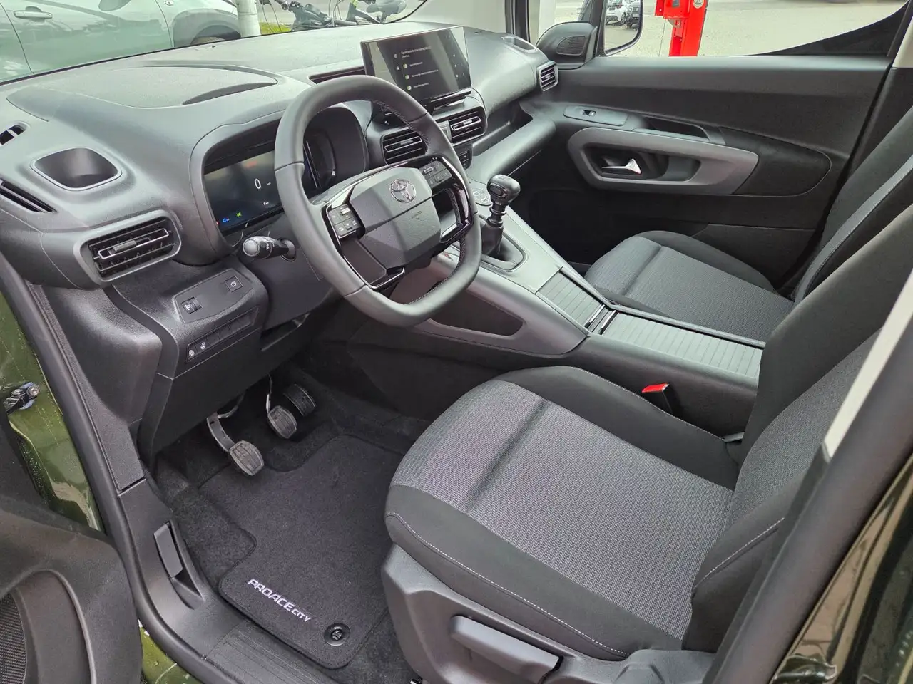 Toyota Proace City Verso 1.2 L1 Teamplayer LED 7