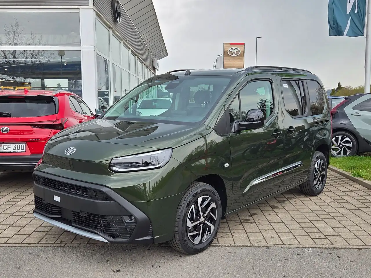 Toyota Proace City Verso 1.2 L1 Teamplayer LED 2