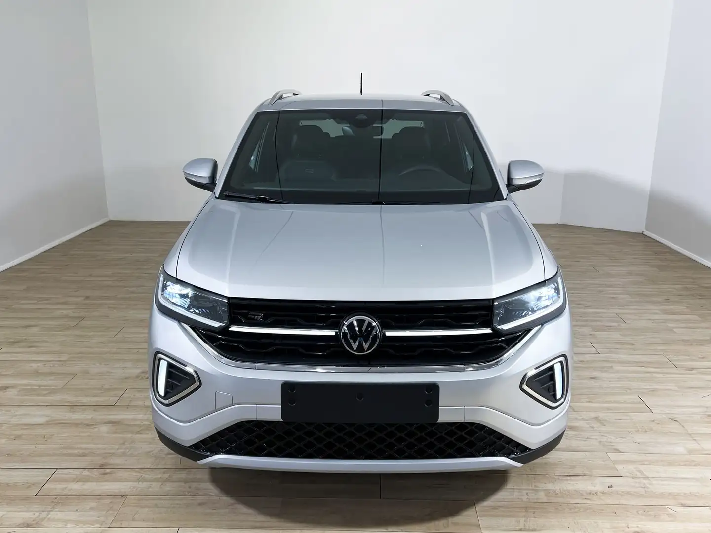 Volkswagen T-Cross 1.0 TSI 115 CV R-Line Plus Argento - 2