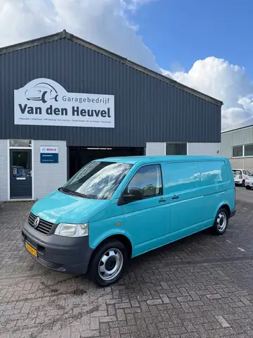 Volkswagen Transporter 2.5 TDI 300 96KW