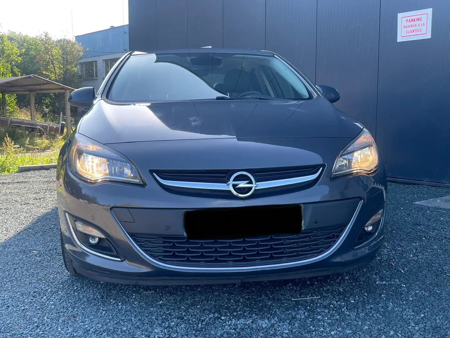 Opel Astra Astra 1.6i Enjoy Active Grau - 1