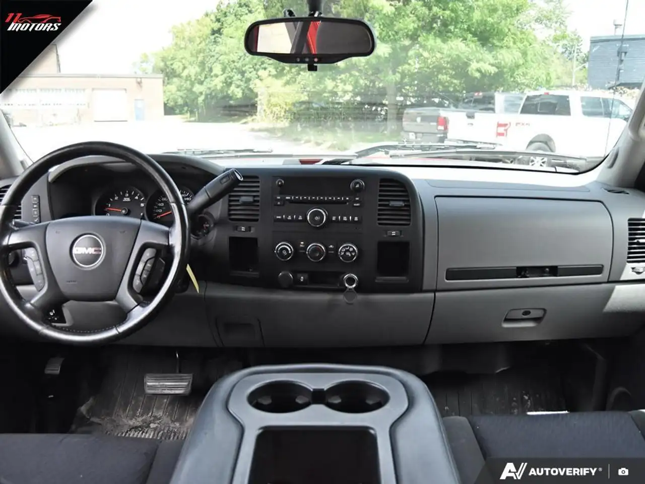 GMC Sierra 1500 снимка GMC Sierra 1500