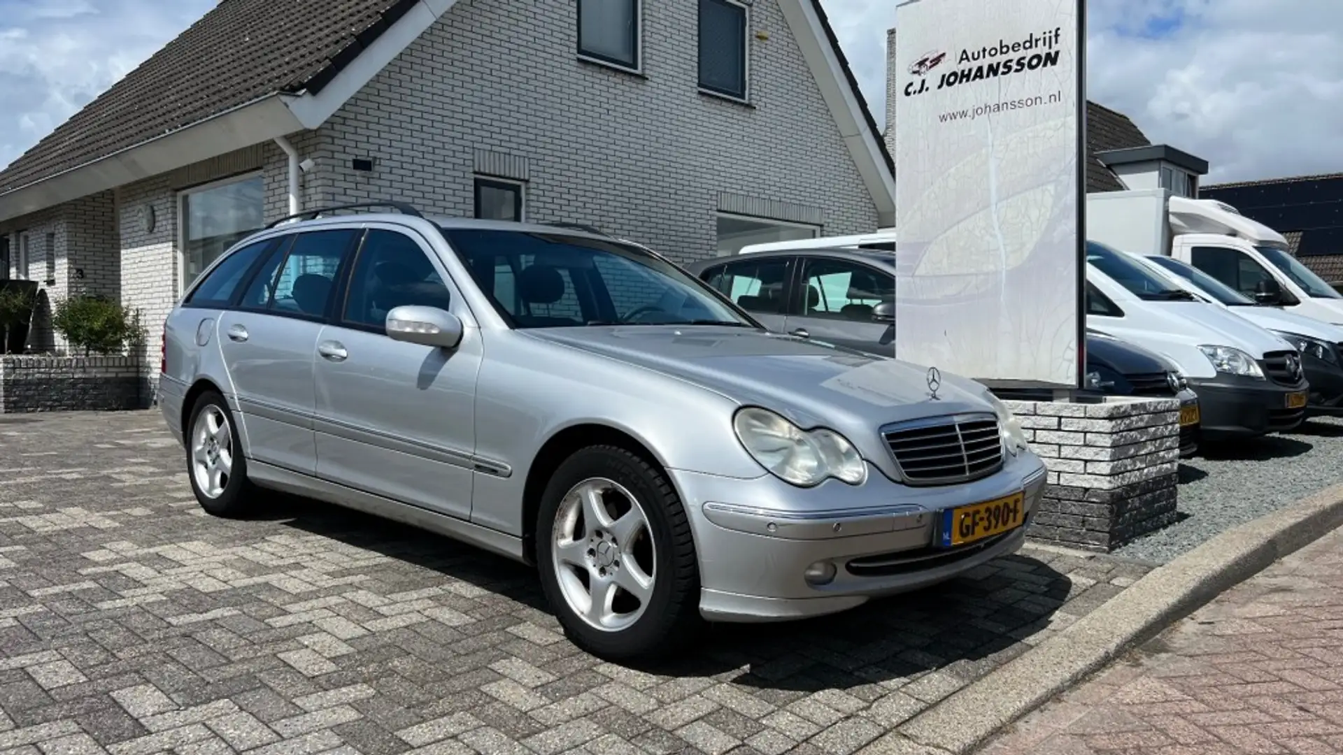 Mercedes-Benz 200 C Klasse 200 K Elegance Gris - 1
