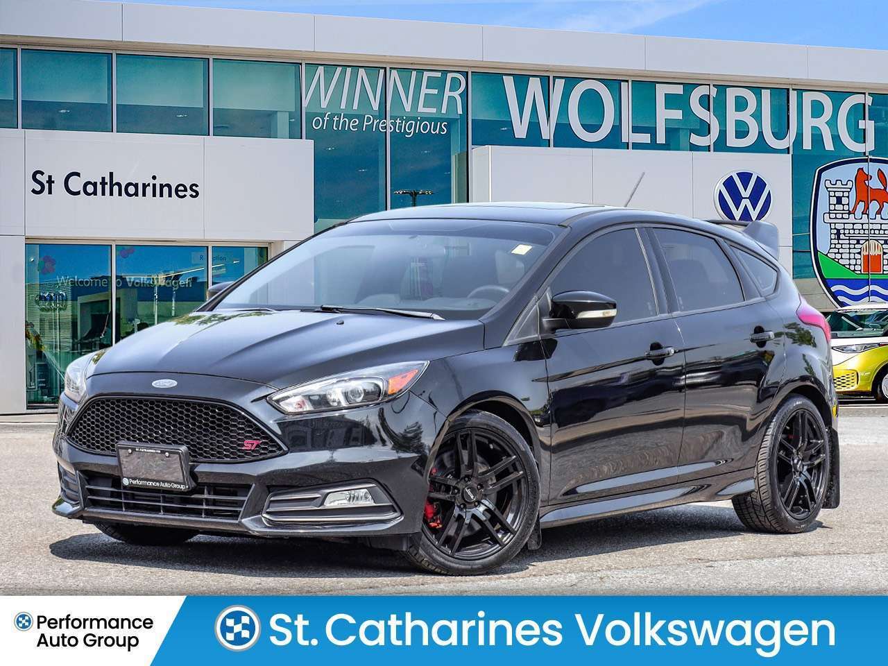 2018 Ford Focus ST | Hot Hatch | 6 Speed | Winter Tires