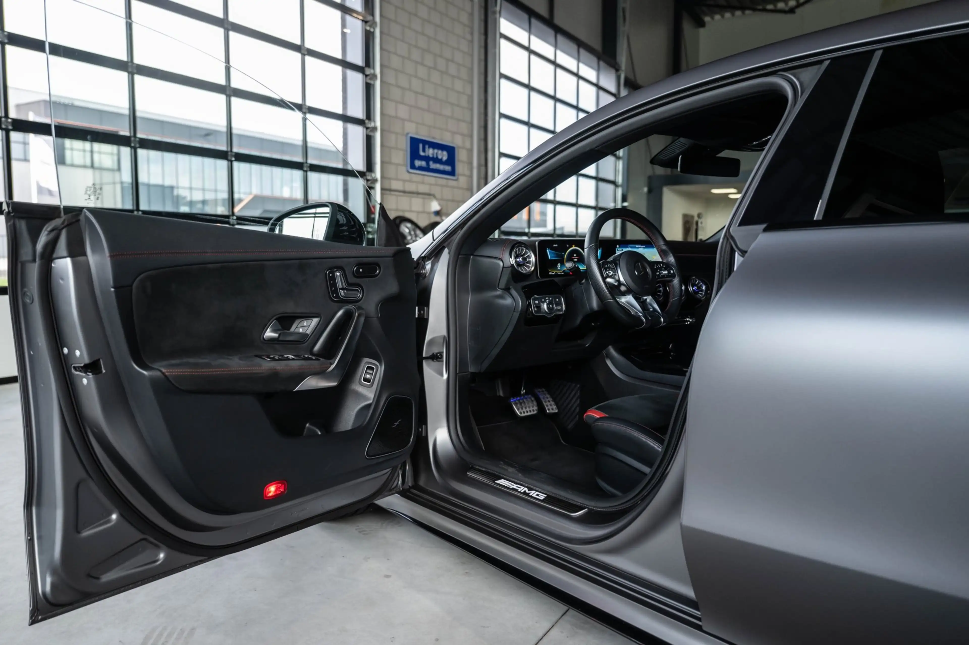 Mercedes-Benz CLA 45 AMG Shooting Brake 4MATIC+|SCHAALSTOELEN|CAMERA — photo 4