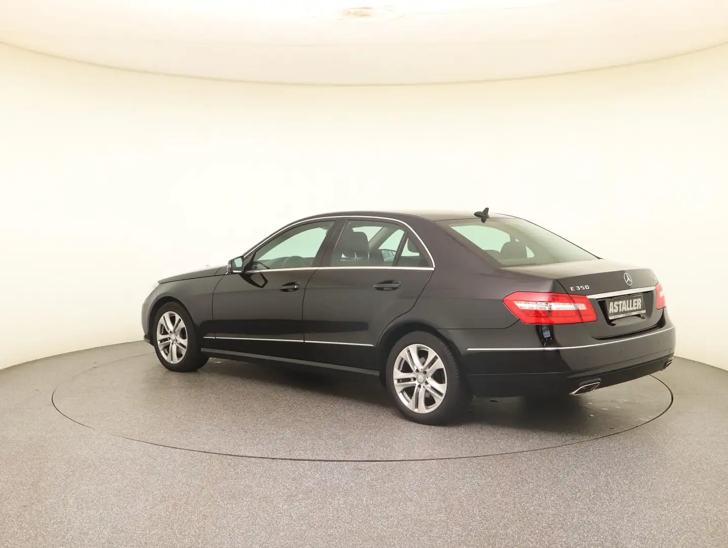Mercedes-Benz E 350 CDI BE Avantgarde Comand+SHD+Distr+Kam+ILS Czarny - 2
