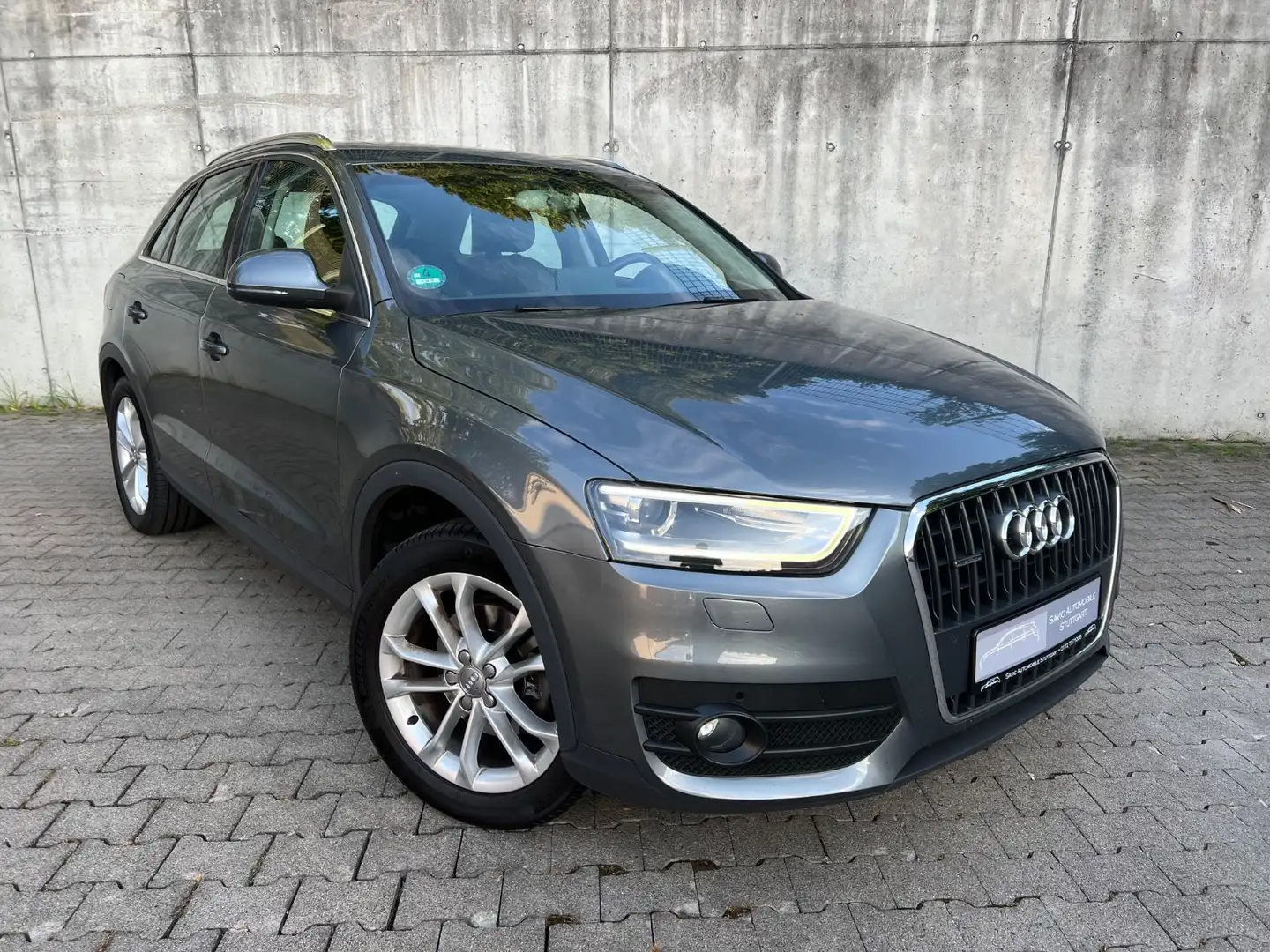 Audi Q3 2.0TFSI 155kW S tronic quattro*Leder*Pano*ACC Gris - 1