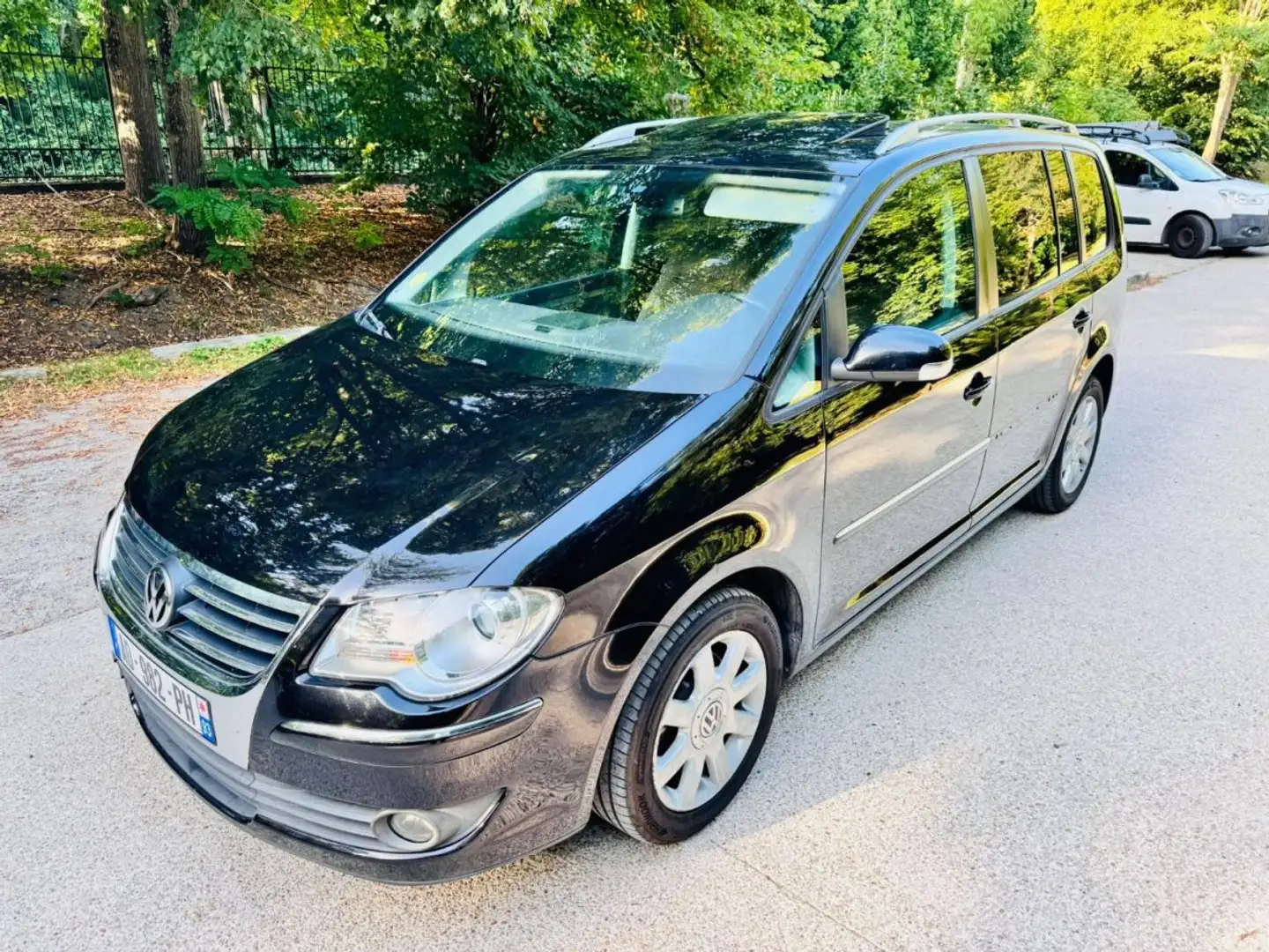Volkswagen Touran 1.4 TSI 140 CONFORT 7P Noir - 1