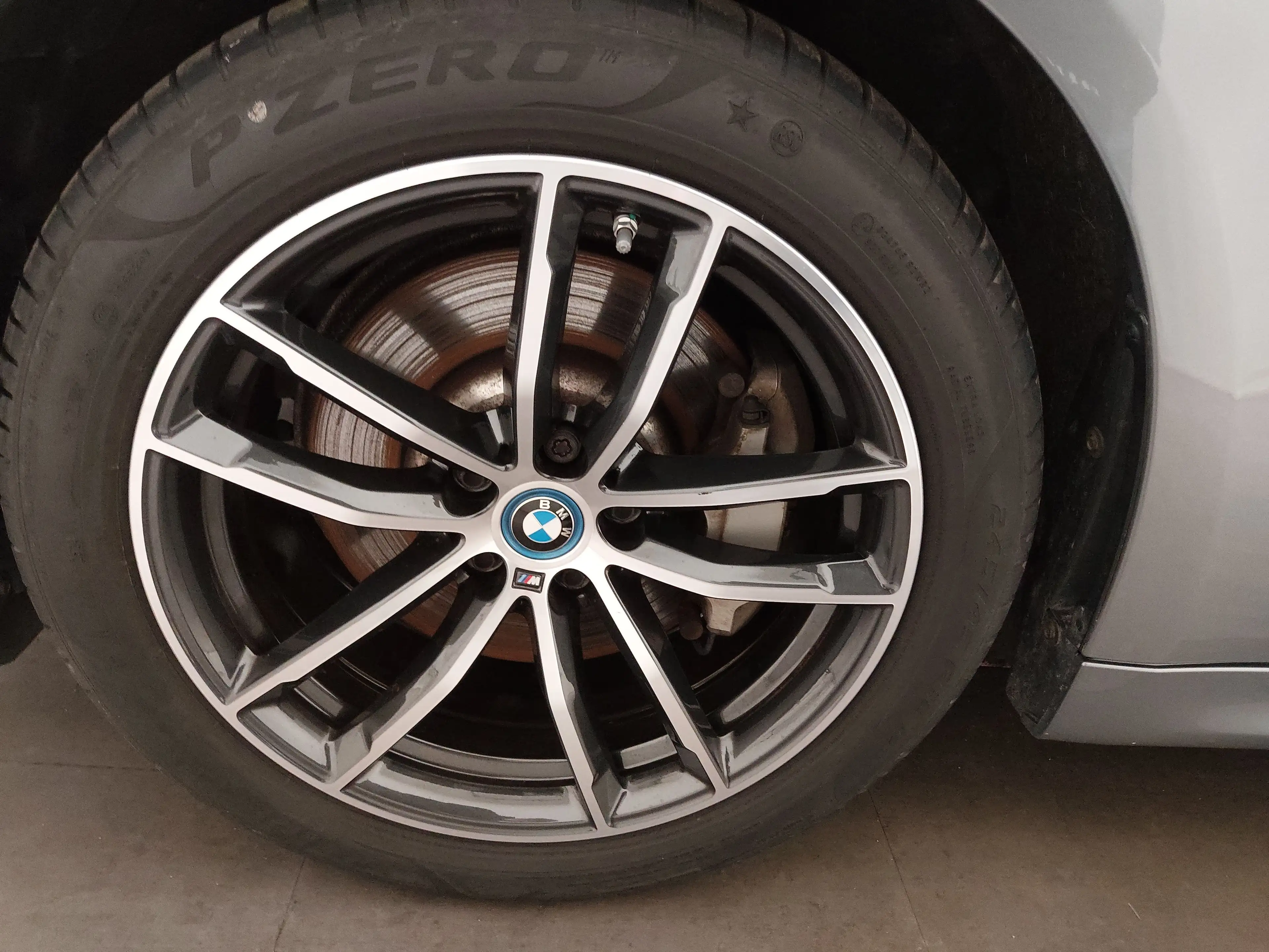 BMW 530 e Touring M-Sport Leder Navi LED LC prof. RFK — photo 8