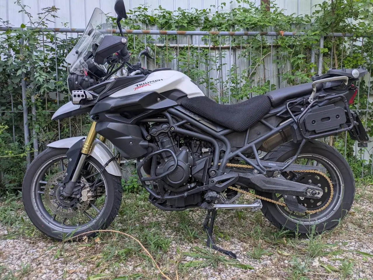 Triumph Tiger 800