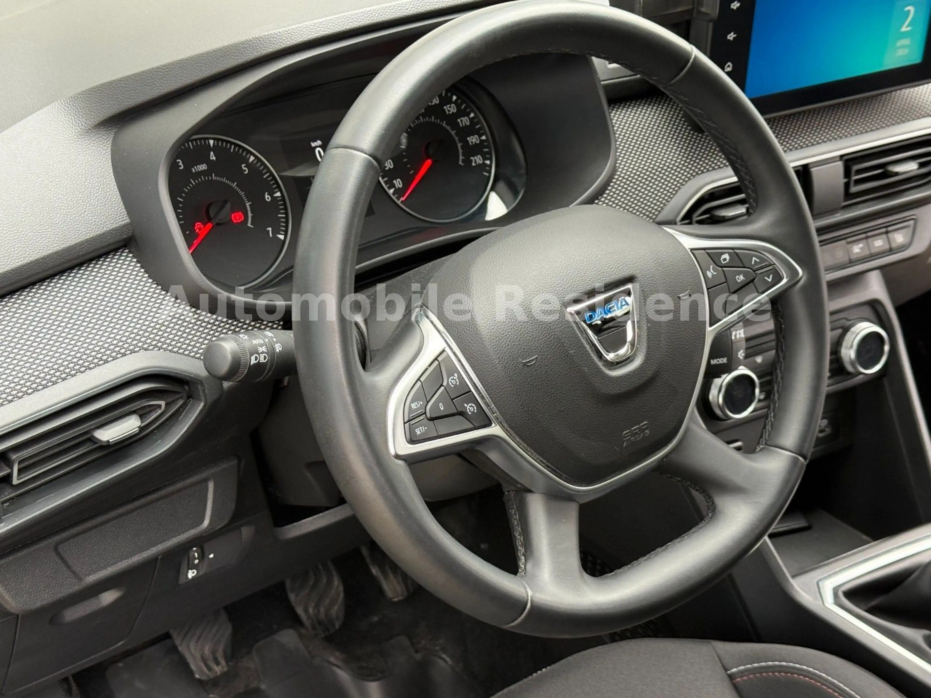Dacia Jogger Extreme+ TEC 110*NAVI*SHZ*MFL*ALU*CAM*1HD — photo 13