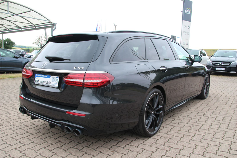Mercedes-Benz E 53 AMG 4M+ HUD/BURMESTER/Panora/Memory/360° — photo 3
