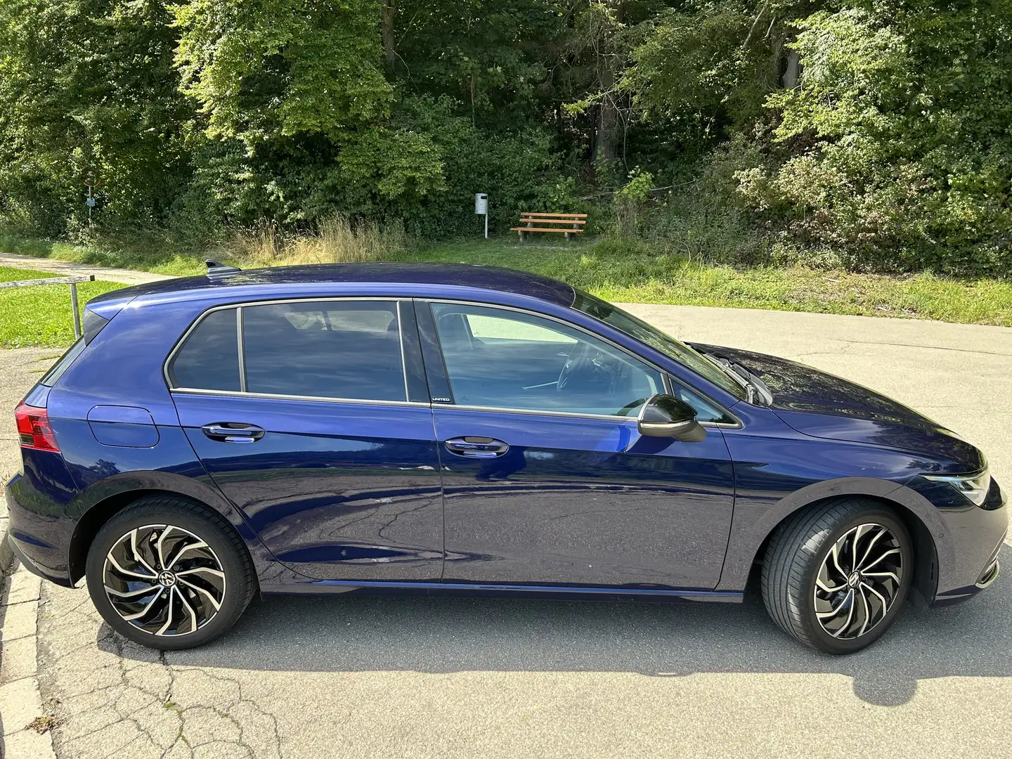 Volkswagen Golf United eTSI Blau - 2