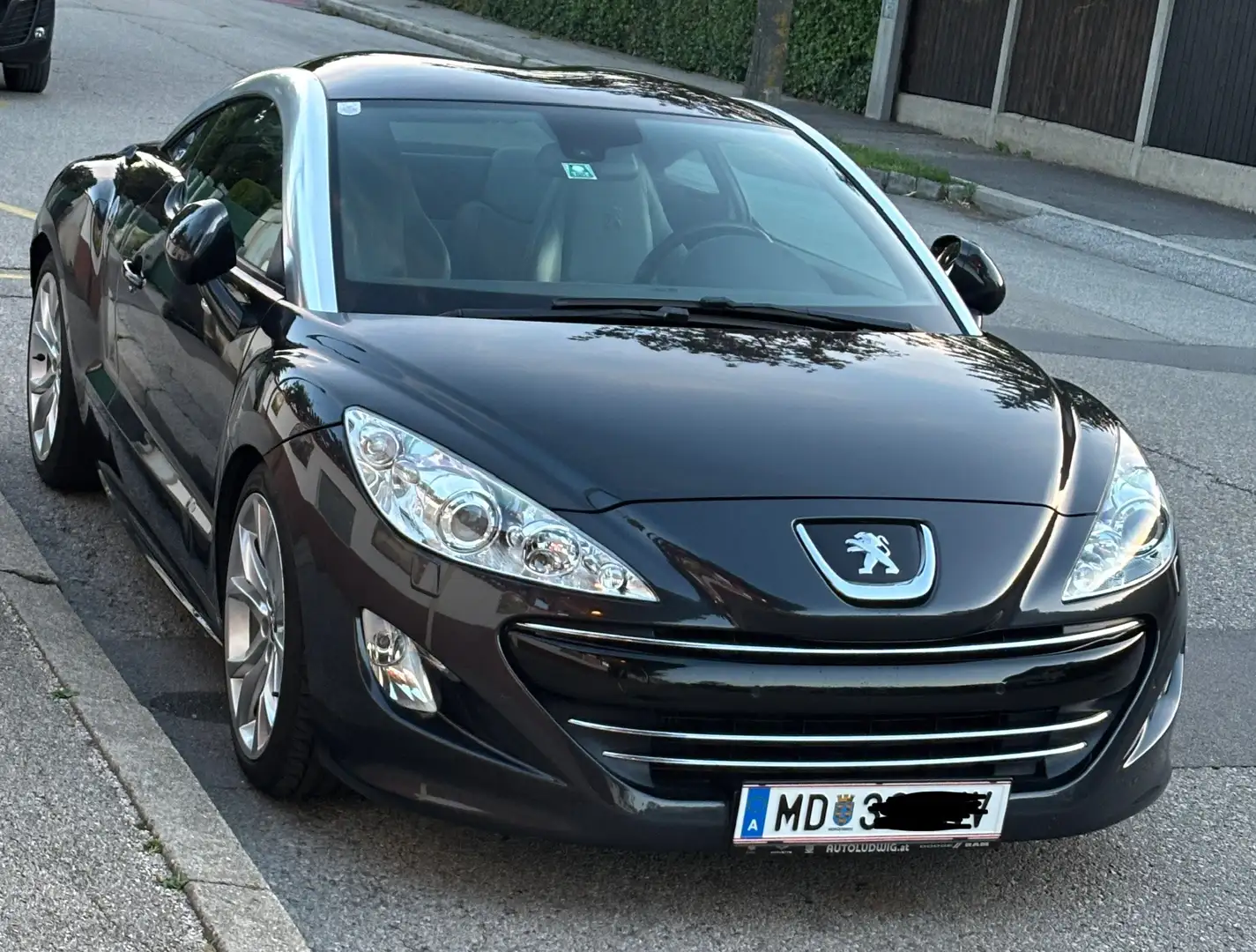 Peugeot RCZ 1,6 THP 160 Black Yearling - 1