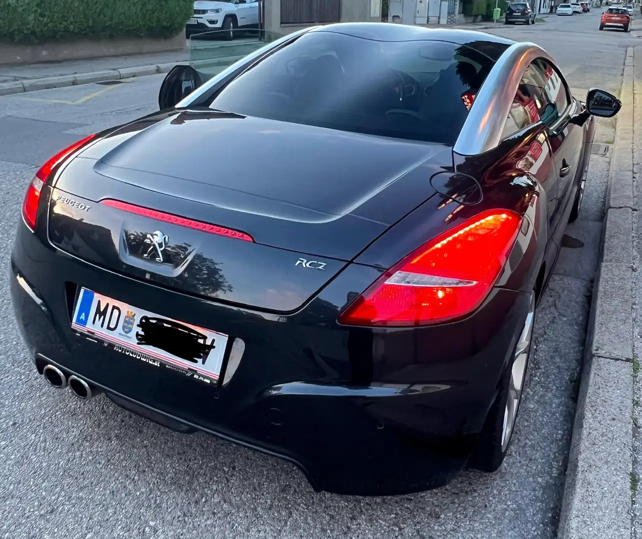 Peugeot RCZ 1,6 THP 160 Black Yearling - 2