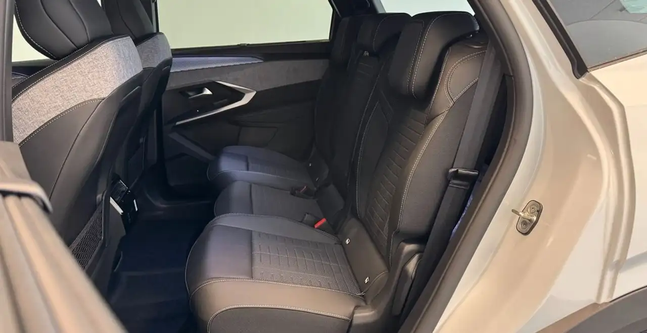 Peugeot 5008 2026 — фото 12