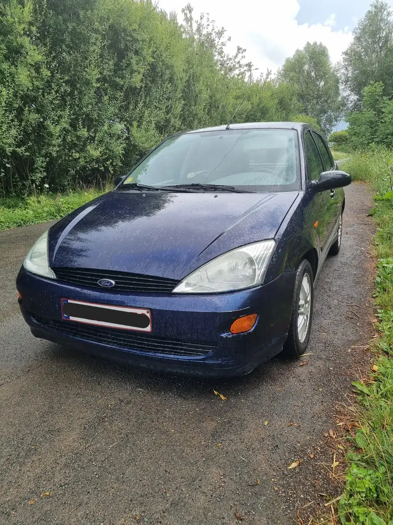 Ford Focus 1.4i SE 16v Trend Bleu - 2