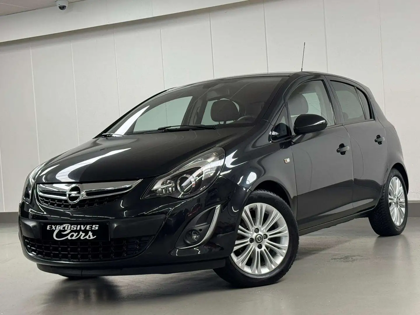 Opel Corsa 1.2I 85CV 1ere MAIN AUTO GPS CLIM SIEGES CHAUFFANT Noir - 1