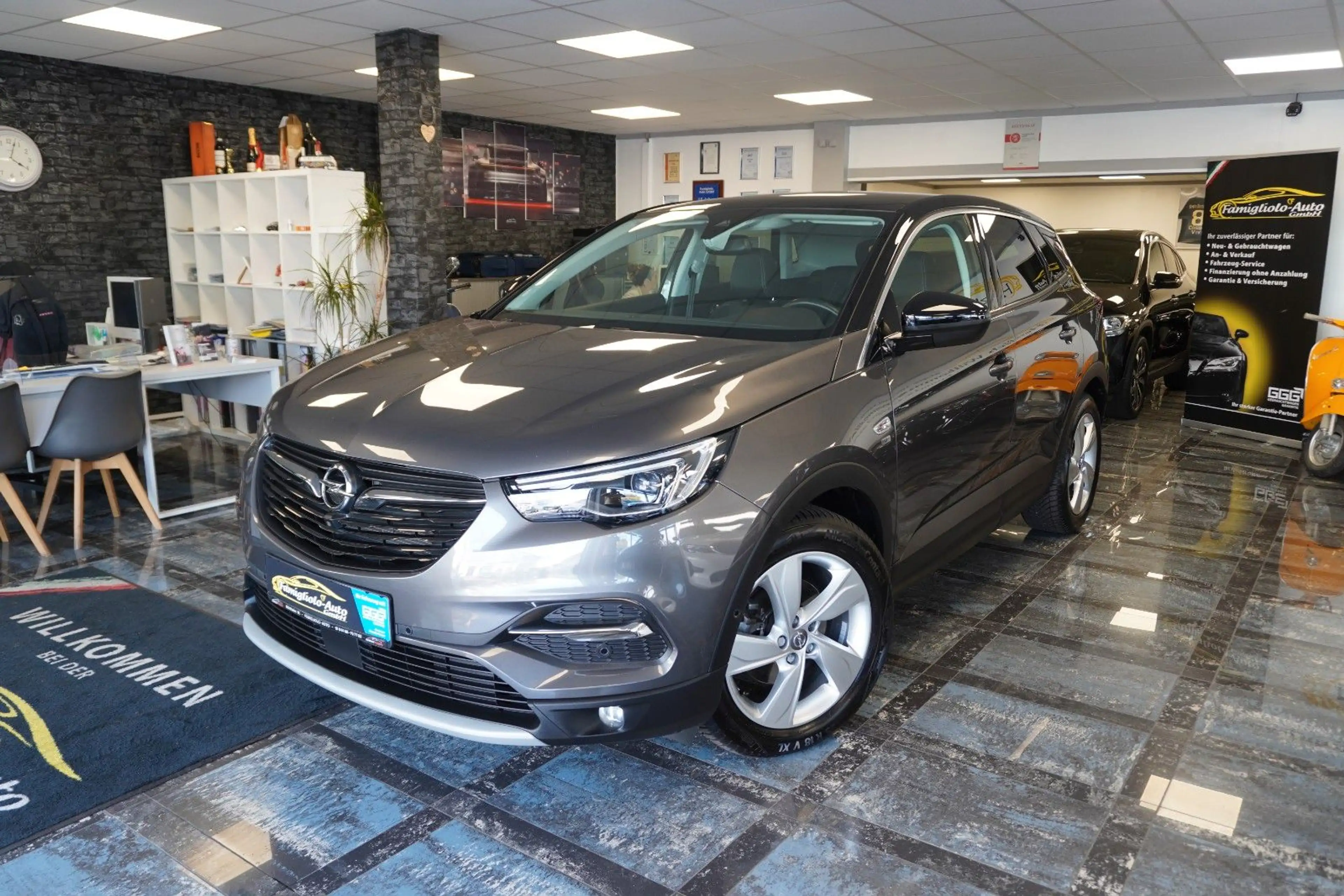 Opel Grandland X 120 Jahre/Ambiente/AHK/Panormadach — photo 6