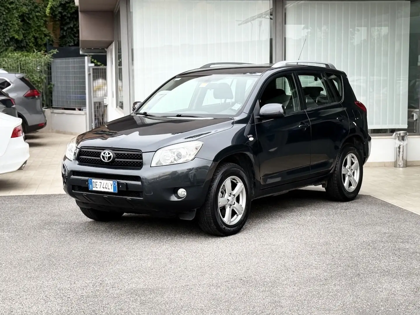 Toyota RAV 4 2.2 Diesel 136CV - 2006 Grigio - 2