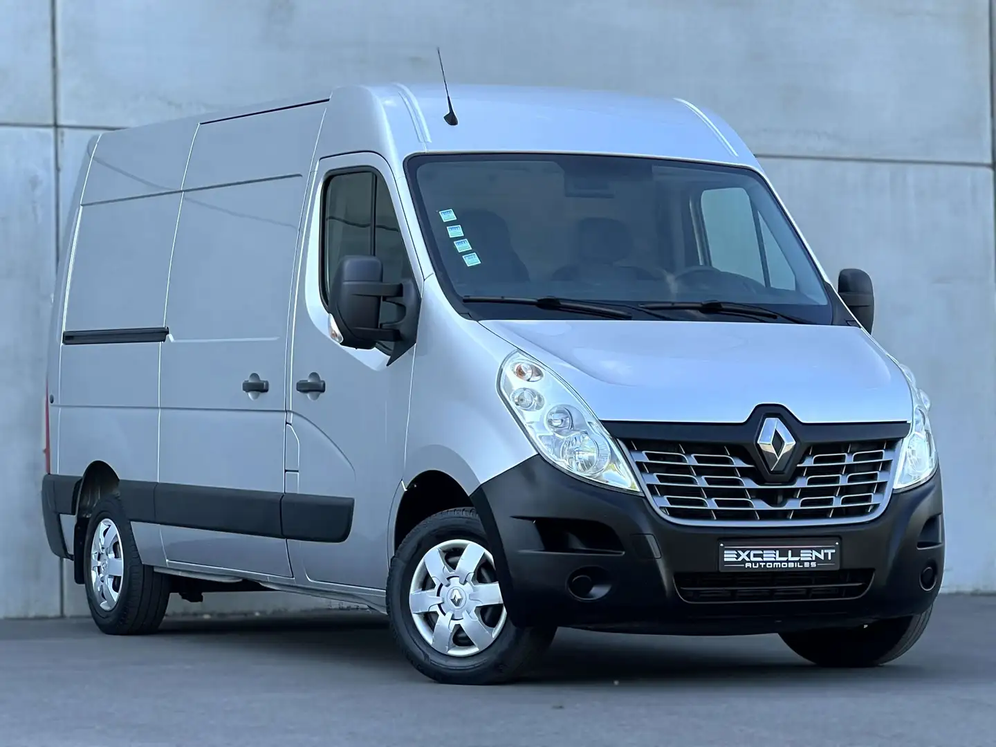 Renault Master 2.3 dCi 33 L2H2/BLUETOOTH/GPS/CAMERA/GARANTIE 12 M Gris - 2