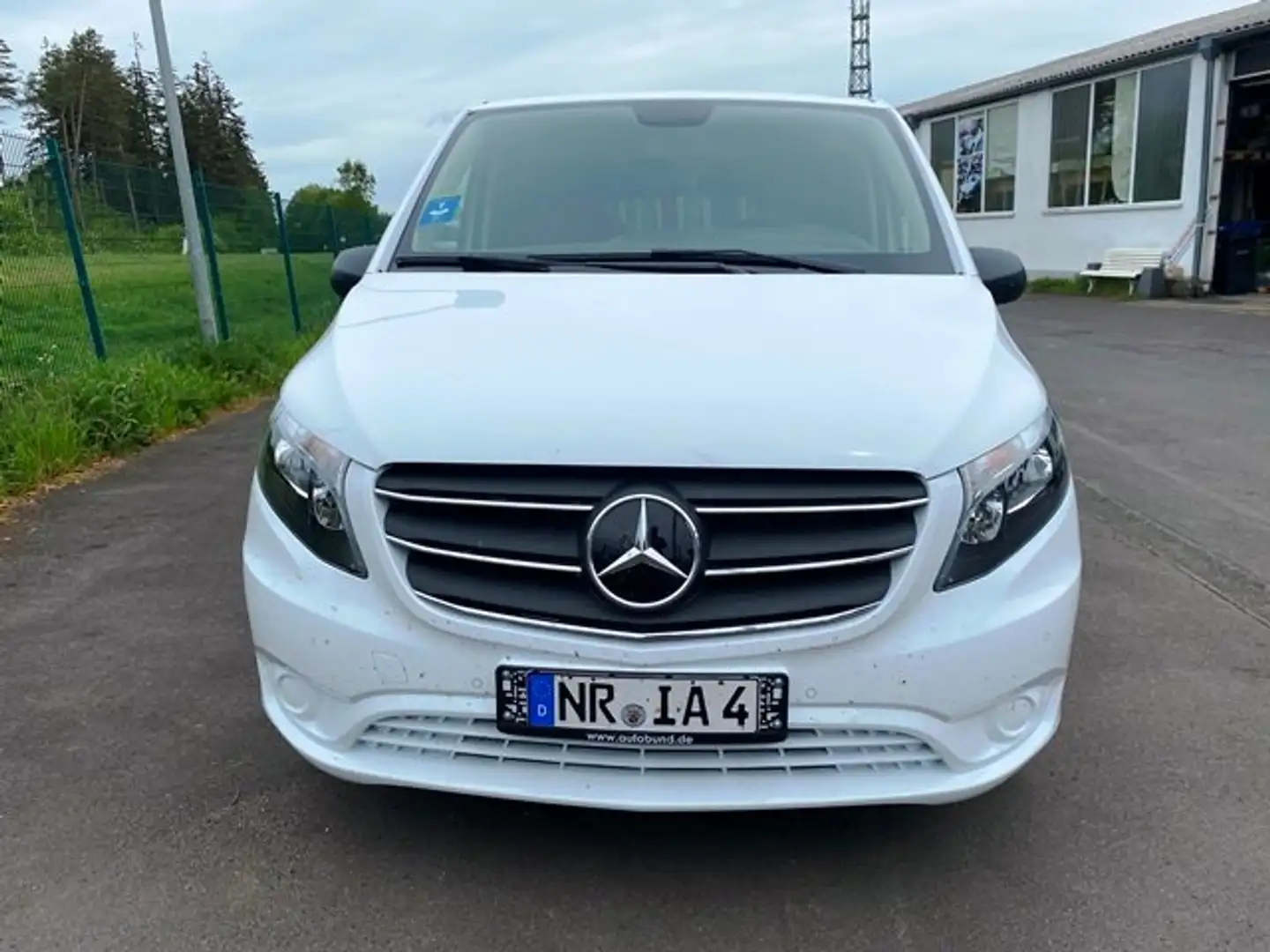 Mercedes-Benz Vito Vito 116 CDI Tourer Lang Aut Lieges Navi 17'alu bijela - 2