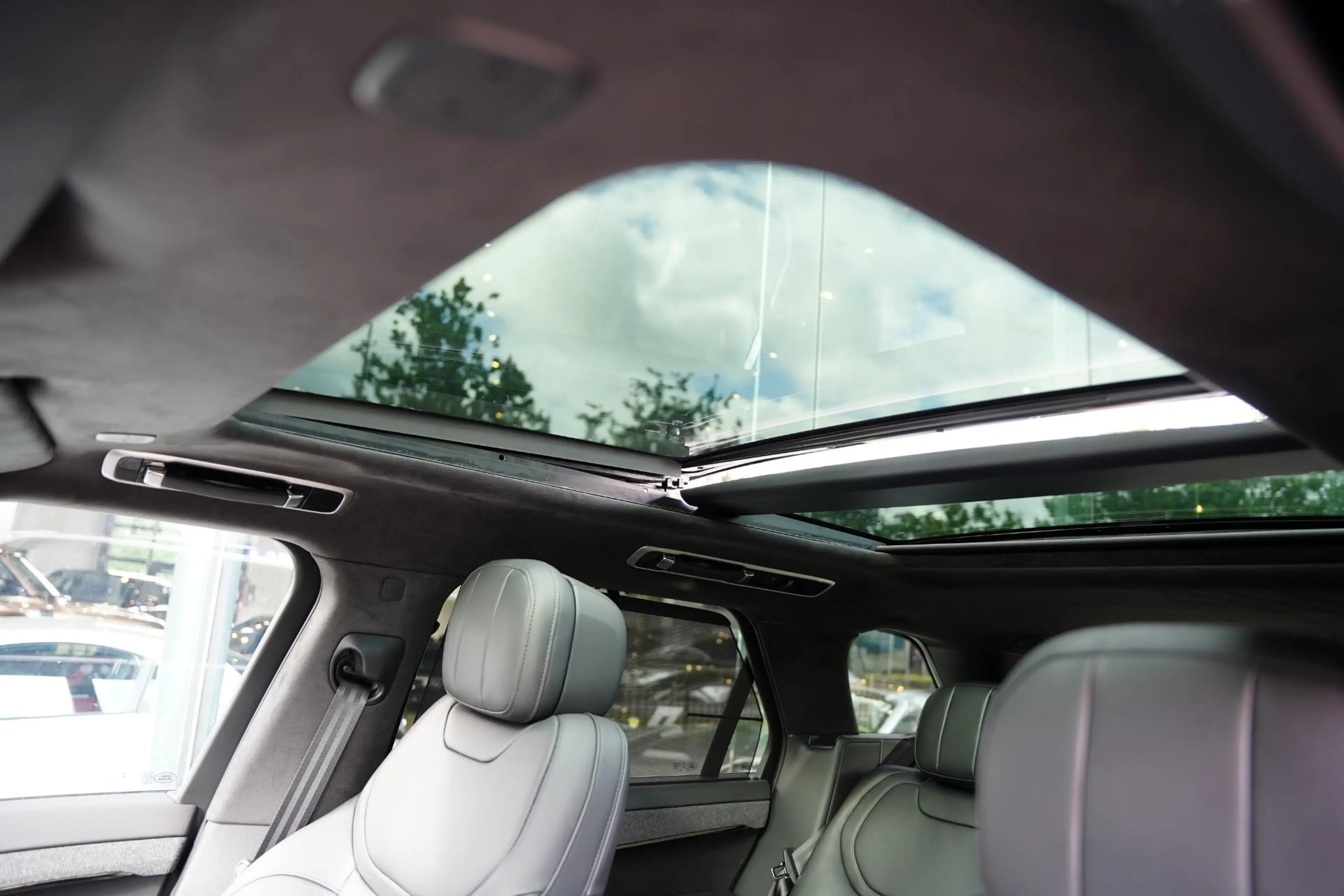 Land Rover Range Rover Sport P460 E Dynamic HSE In Control / Massage / 23 Inch — photo 26