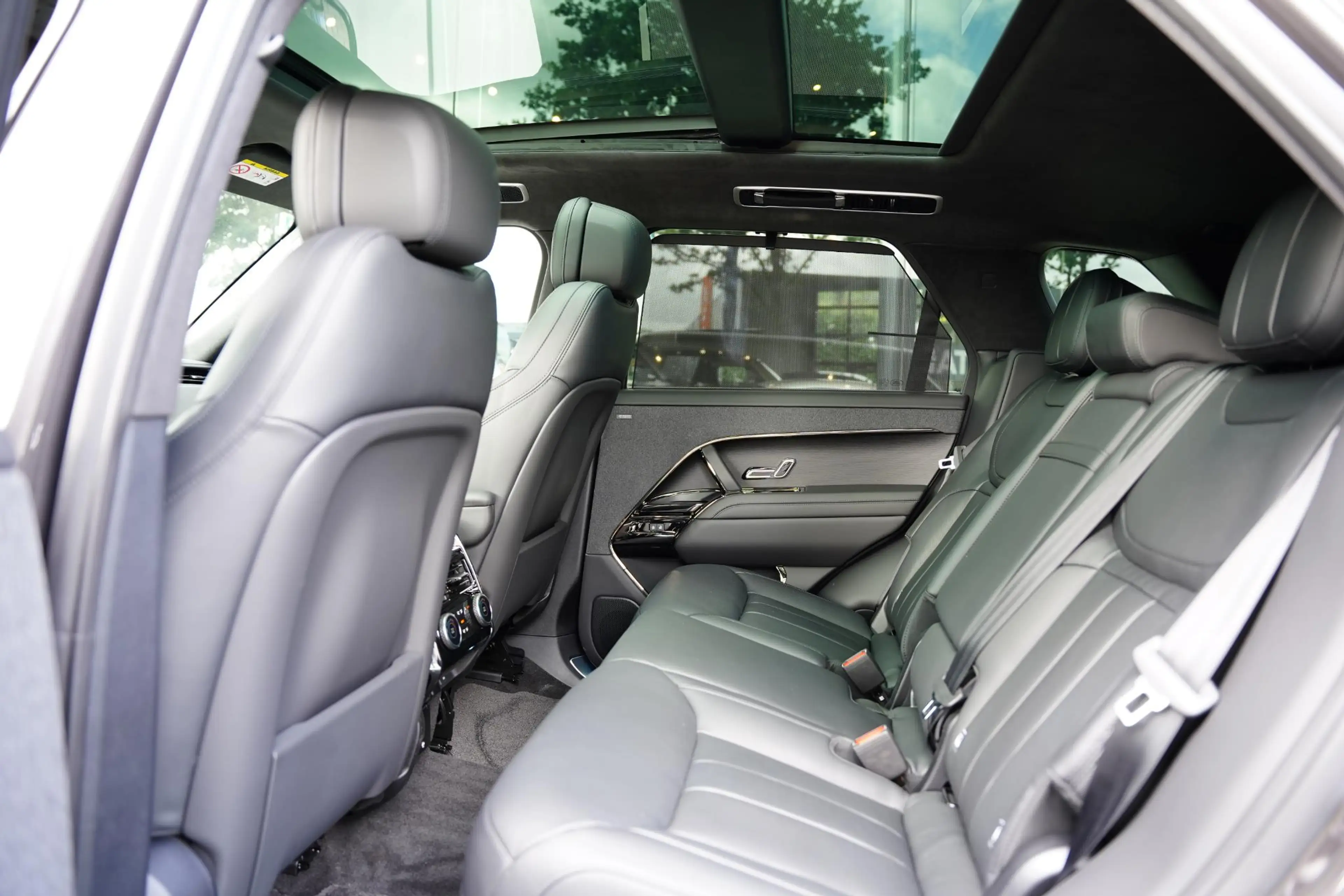 Land Rover Range Rover Sport P460 E Dynamic HSE In Control / Massage / 23 Inch — photo 7