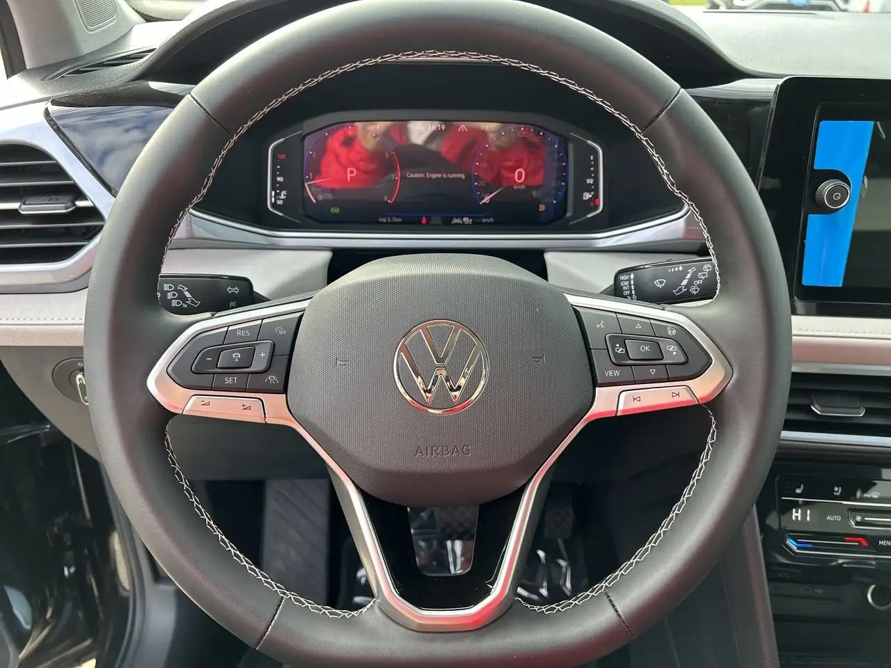 Volkswagen Taos снимка Volkswagen Taos