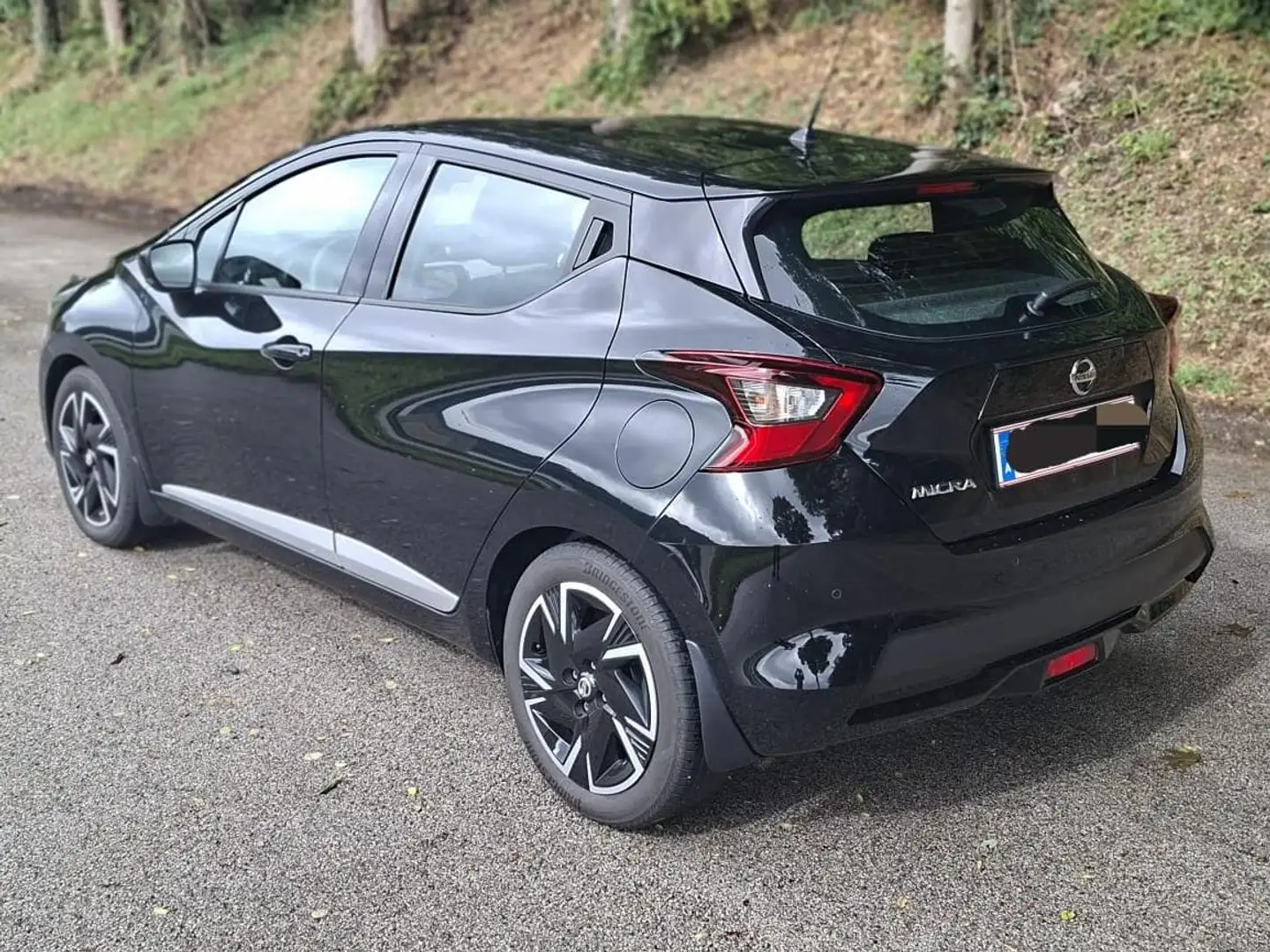 Nissan Micra Micra 1,0 IG-T N-Way N-Way mit Navigationssystem Schwarz - 2