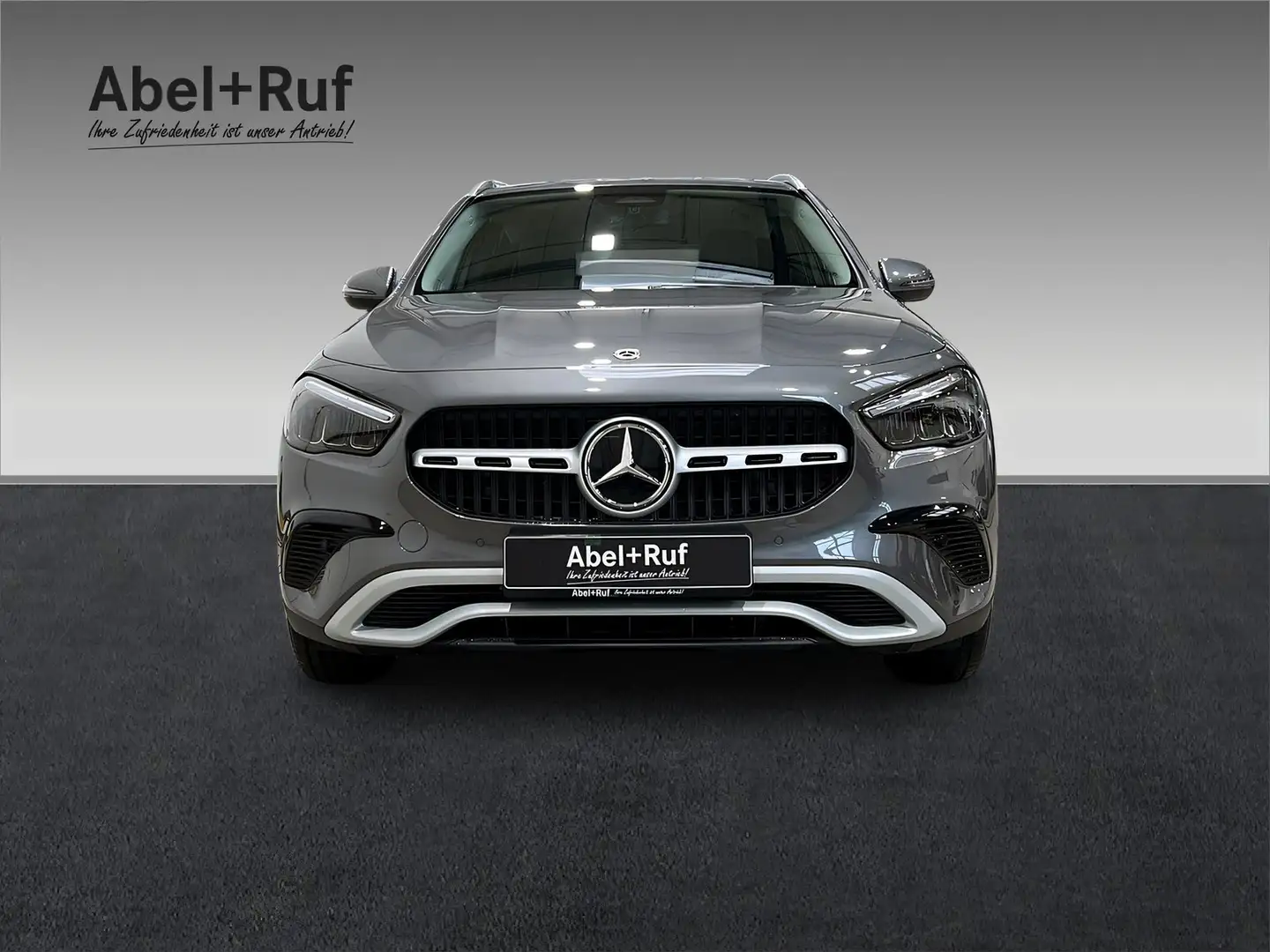Mercedes-Benz GLA 200 LED+PARKTRONIC+Kamera+DAB+AHK Grau - 2