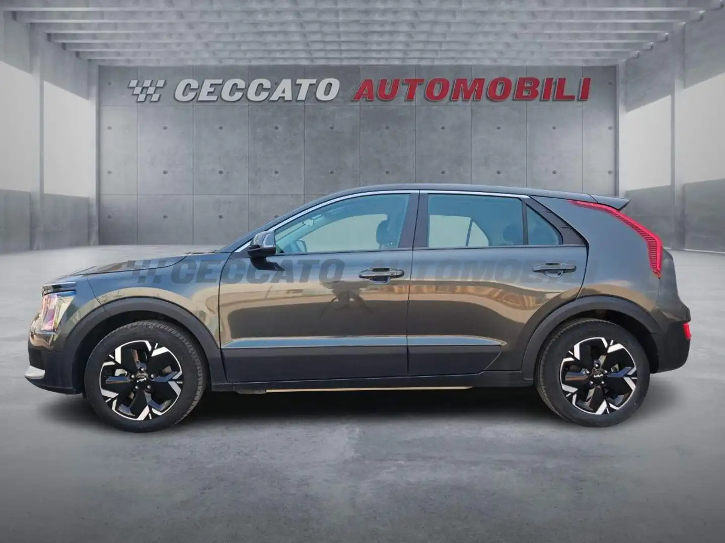 Kia Niro Niro EV 64,8 kWh Business Szürke - 2