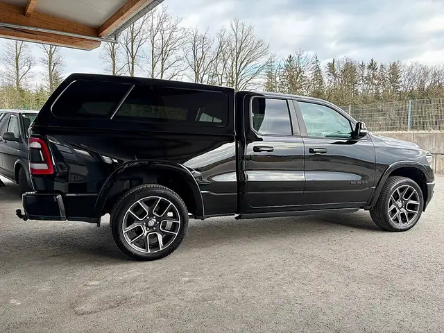 Dodge RAM Ram 1500 Quad Cab Laramie Night Edition *MwSt. ... Ansicht 5