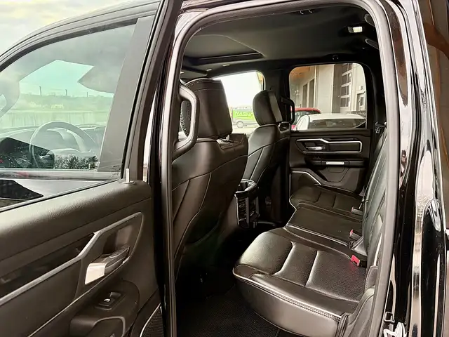 Dodge RAM Ram 1500 Quad Cab Laramie Night Edition *MwSt. ... Ansicht 24