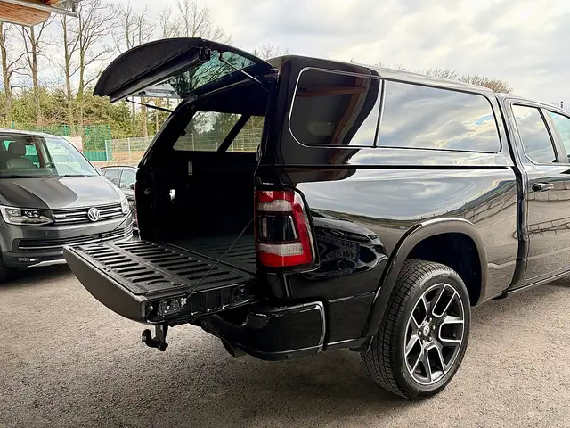 Dodge RAM Ram 1500 Quad Cab Laramie Night Edition *MwSt. ... Ansicht 8