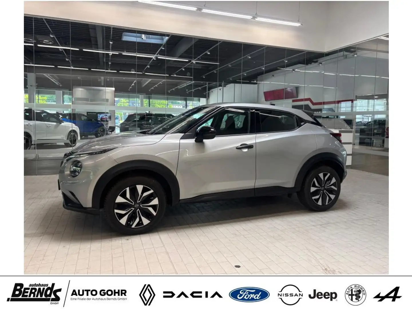 Nissan Juke 1.0 DIG-T Acenta NissanConnect NAVIG. Voll-LED Plateado - 1