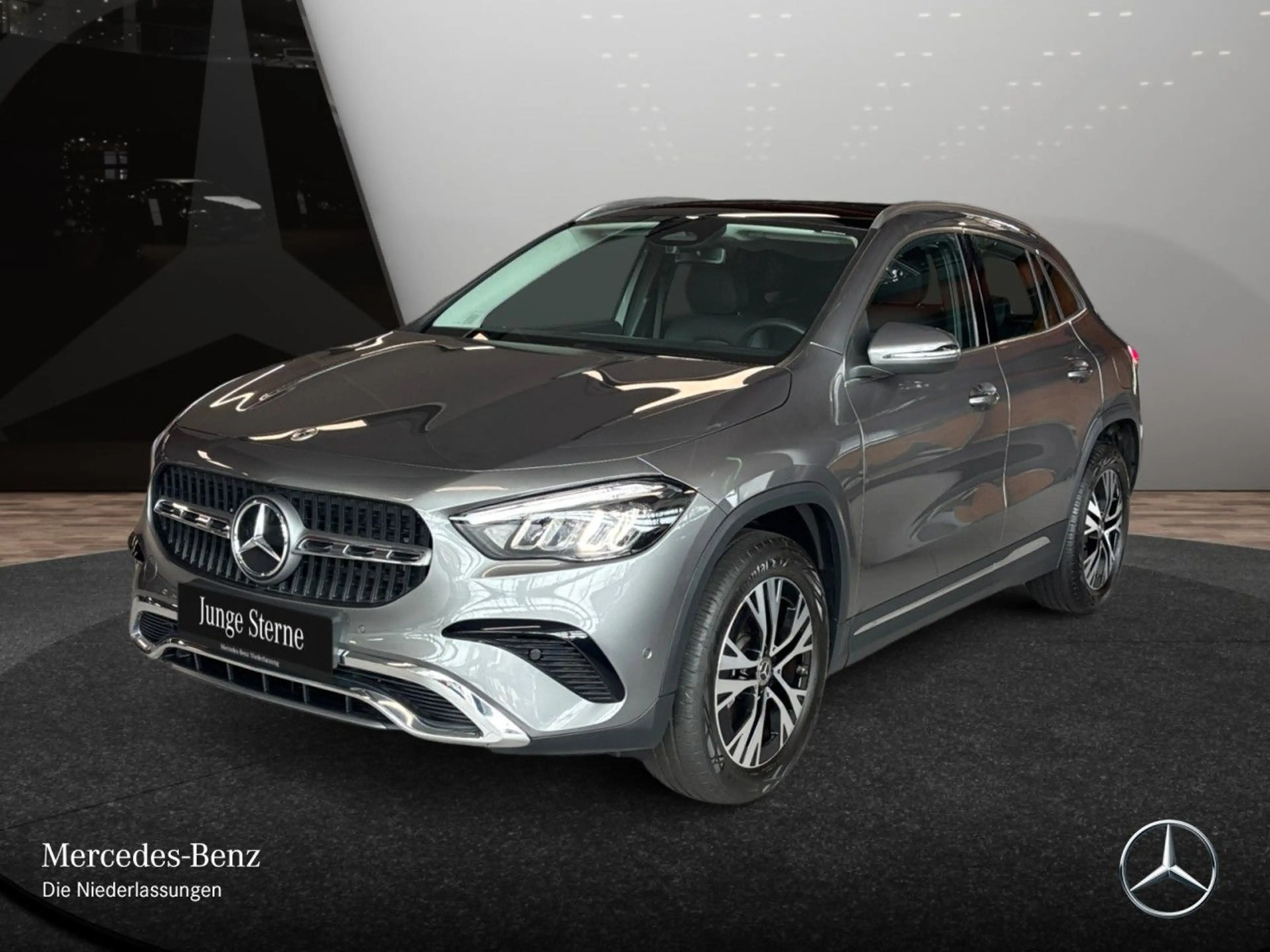 Mercedes-Benz GLA 180 PROGRESSIVE+PANO+LED+KAMERA+7G — photo 2