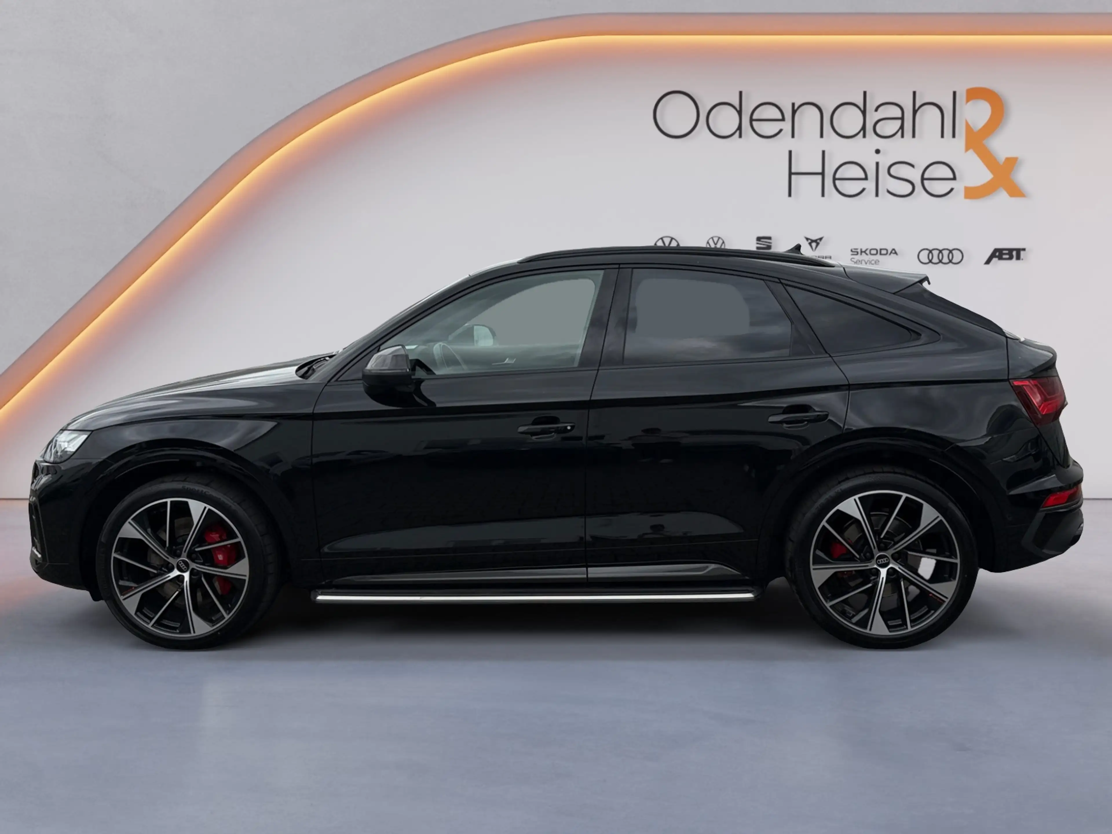 Audi SQ5 Sportback 55 TDI quattro tiptronic PANO / BO — photo 2