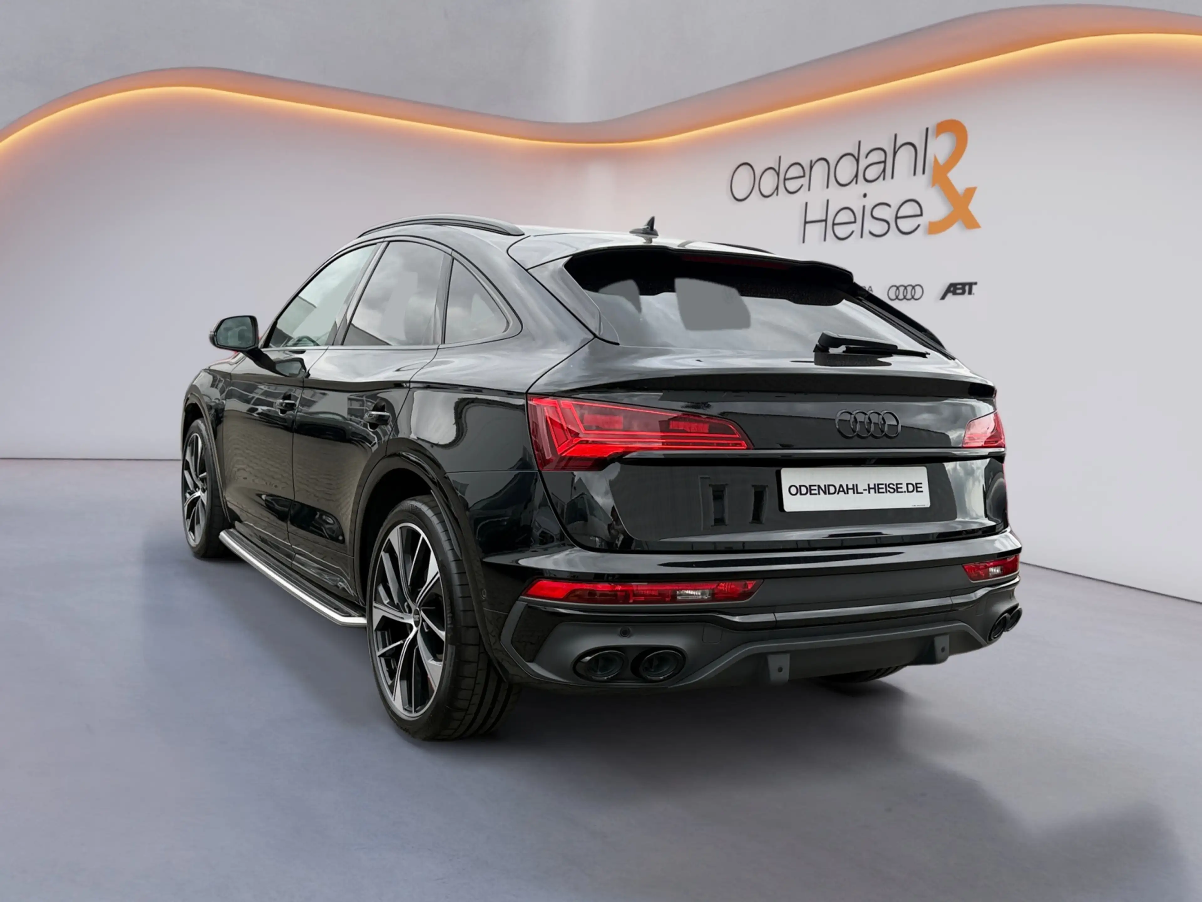 Audi SQ5 Sportback 55 TDI quattro tiptronic PANO / BO — photo 3