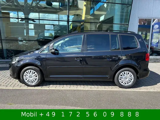 Volkswagen Touran view 5
