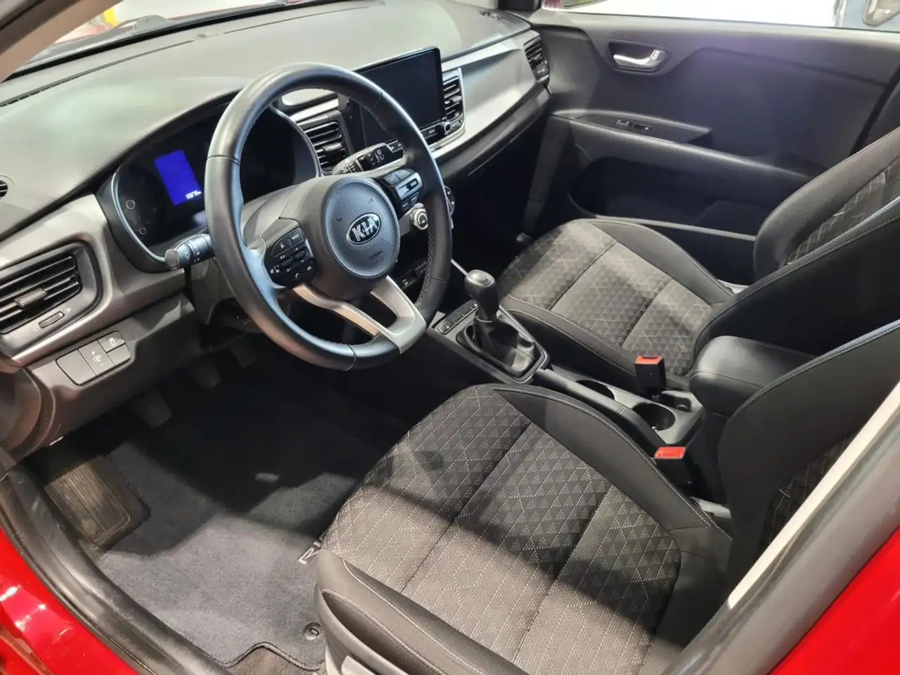 Kia Rio снимка Kia Rio