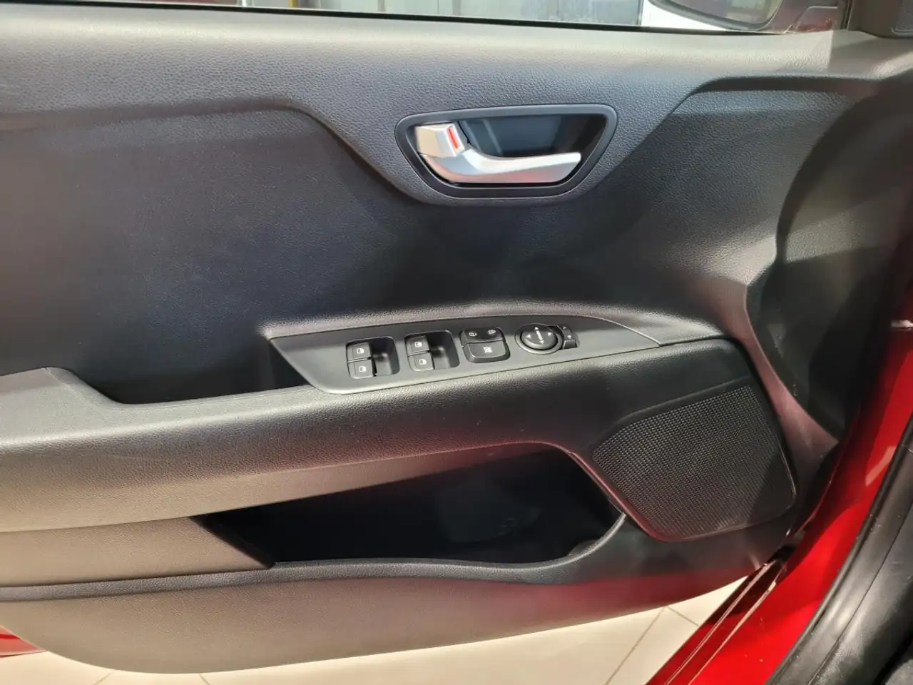 Kia Rio снимка Kia Rio