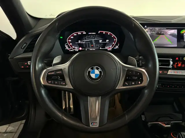 BMW 1 Series view 13