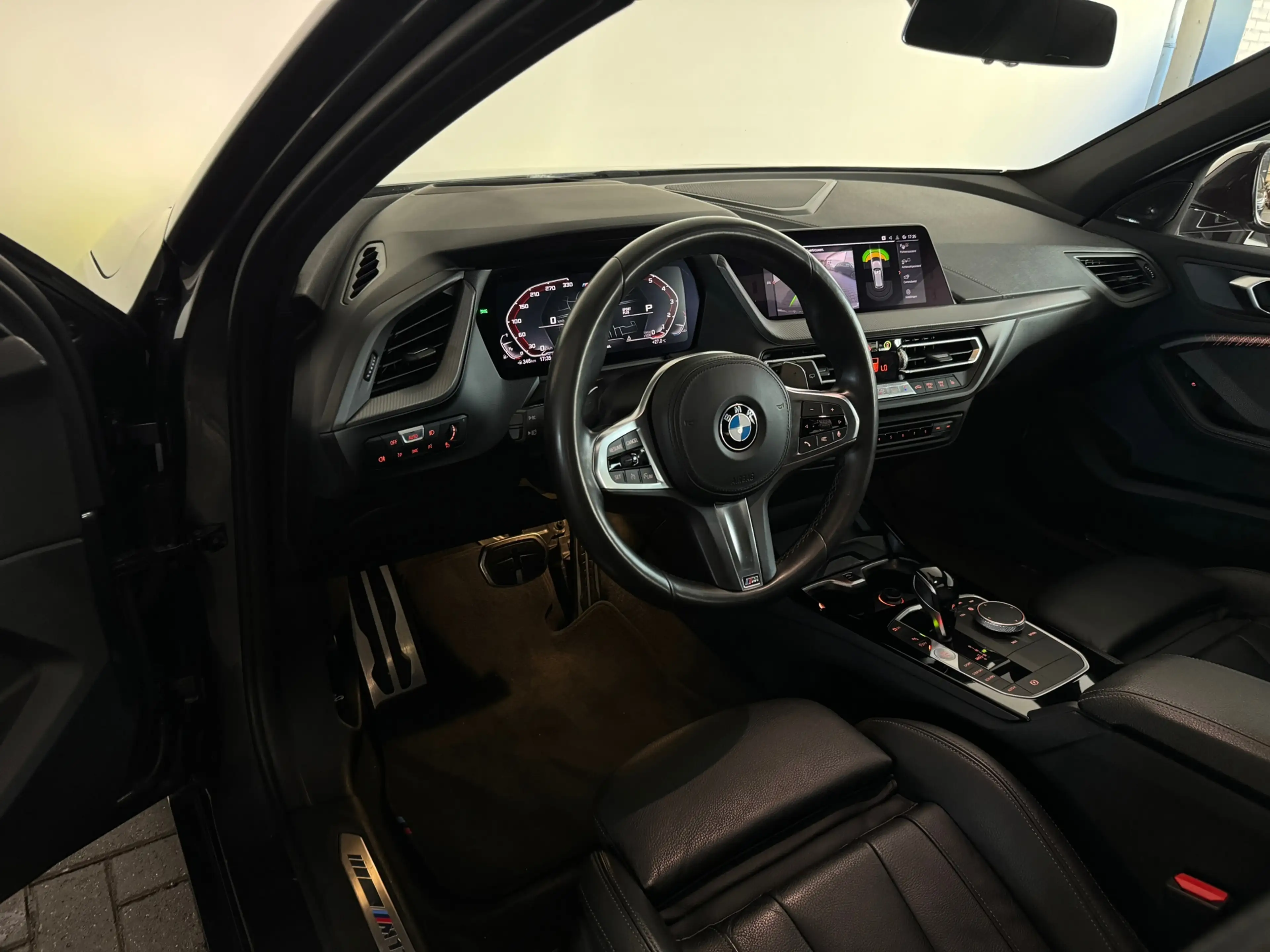 BMW 135 1-serie M135i xDrive High Executive Edition Pano|H — photo 5