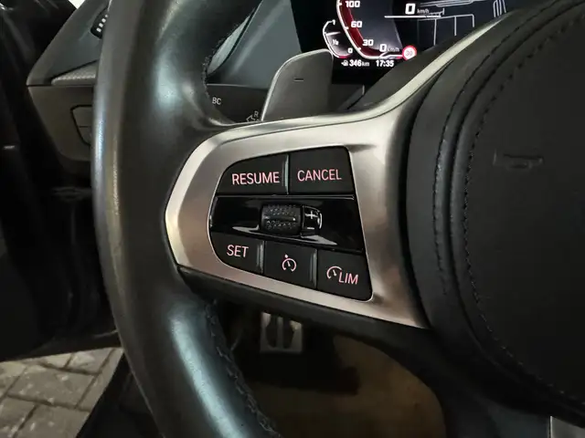 BMW 1 Series view 15
