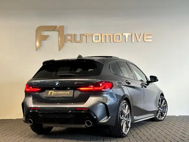 BMW 1 Series view 3