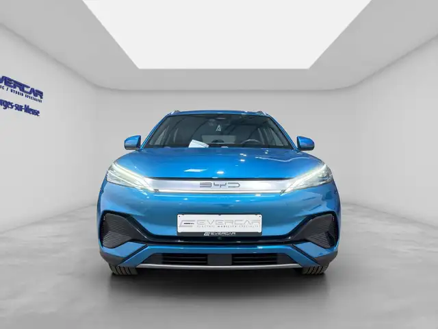BYD Atto 3 view 2
