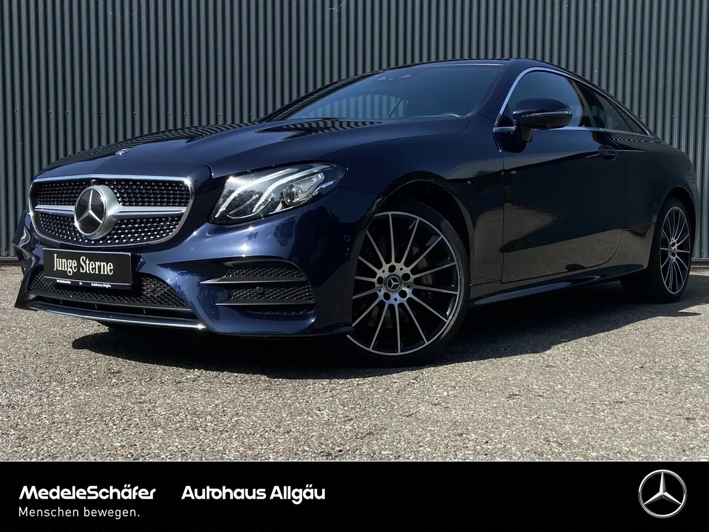 Mercedes-Benz E 450 E 450 4M Coupé AMG Dist Pano Sitzkl 360 Burm LED Modrá - 1