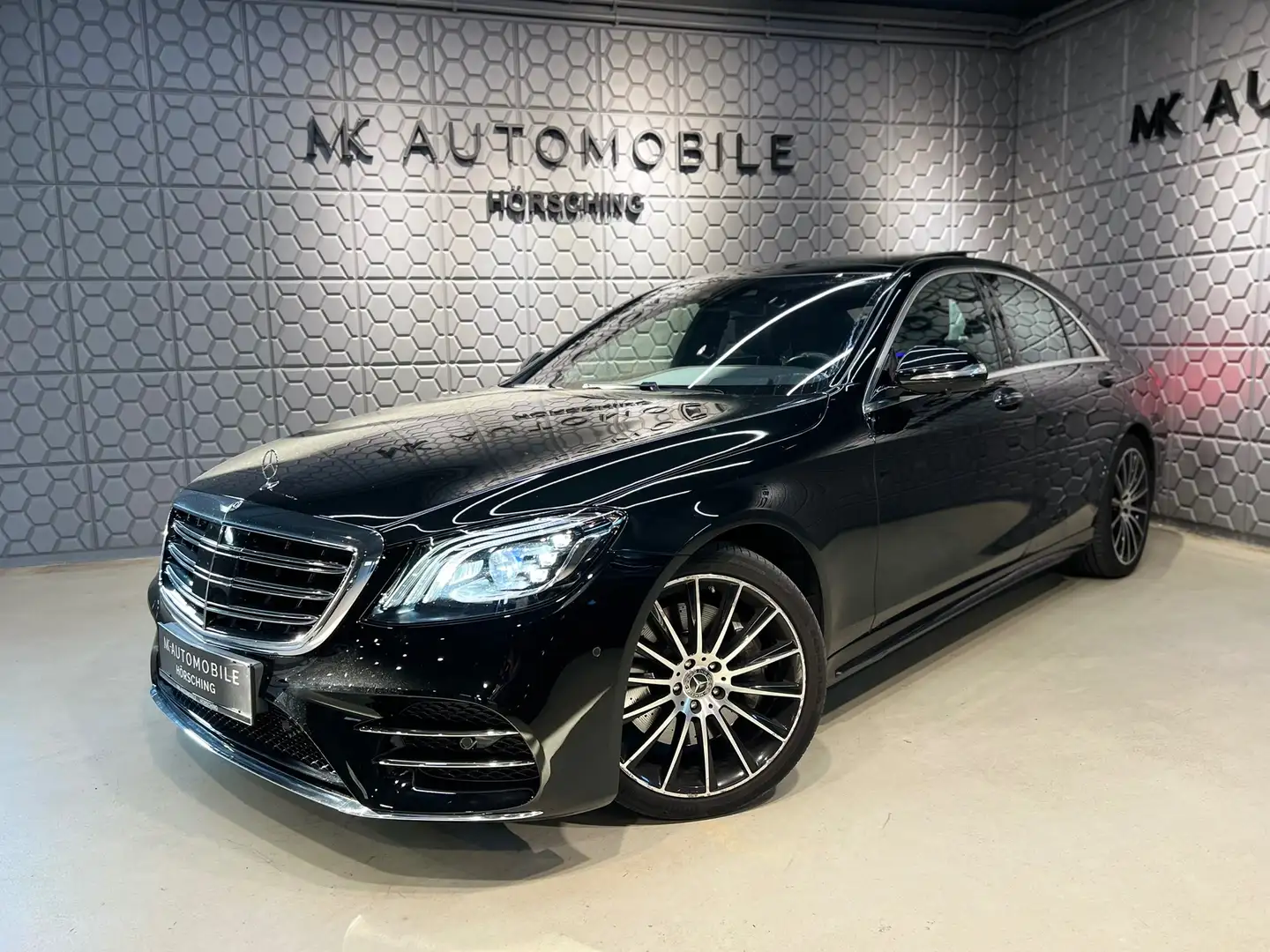 Mercedes-Benz S 400 d 4Matic**AMG LINE*AMBIENTE*BEDUFTUNG*PANORAMA*HUD Schwarz - 2